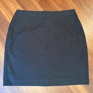 Banana Republic black pencil skirt with polka dots, size 10